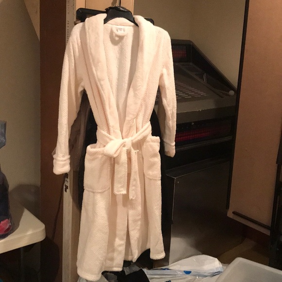 Super Soft Ulta Robe (small/medium) - Picture 1 of 4